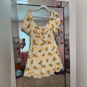 Short sleeve lemon dress